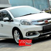 Kanvas Kreasi Seorang Penghobi Otomotif