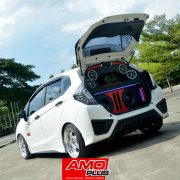 SQL Dengan Balutan Tema Sporty