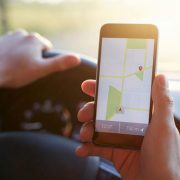 Berkendara Sambil Lihat GPS Masih Berpotensi Tilang, Gugatan di MK Gagal