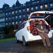 Senada Dengan Satu Brand