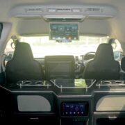 Modifikasi  Audio Pada Toyota Hi Ace