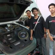 Street Luxury on Wheels ala Ghost Garage